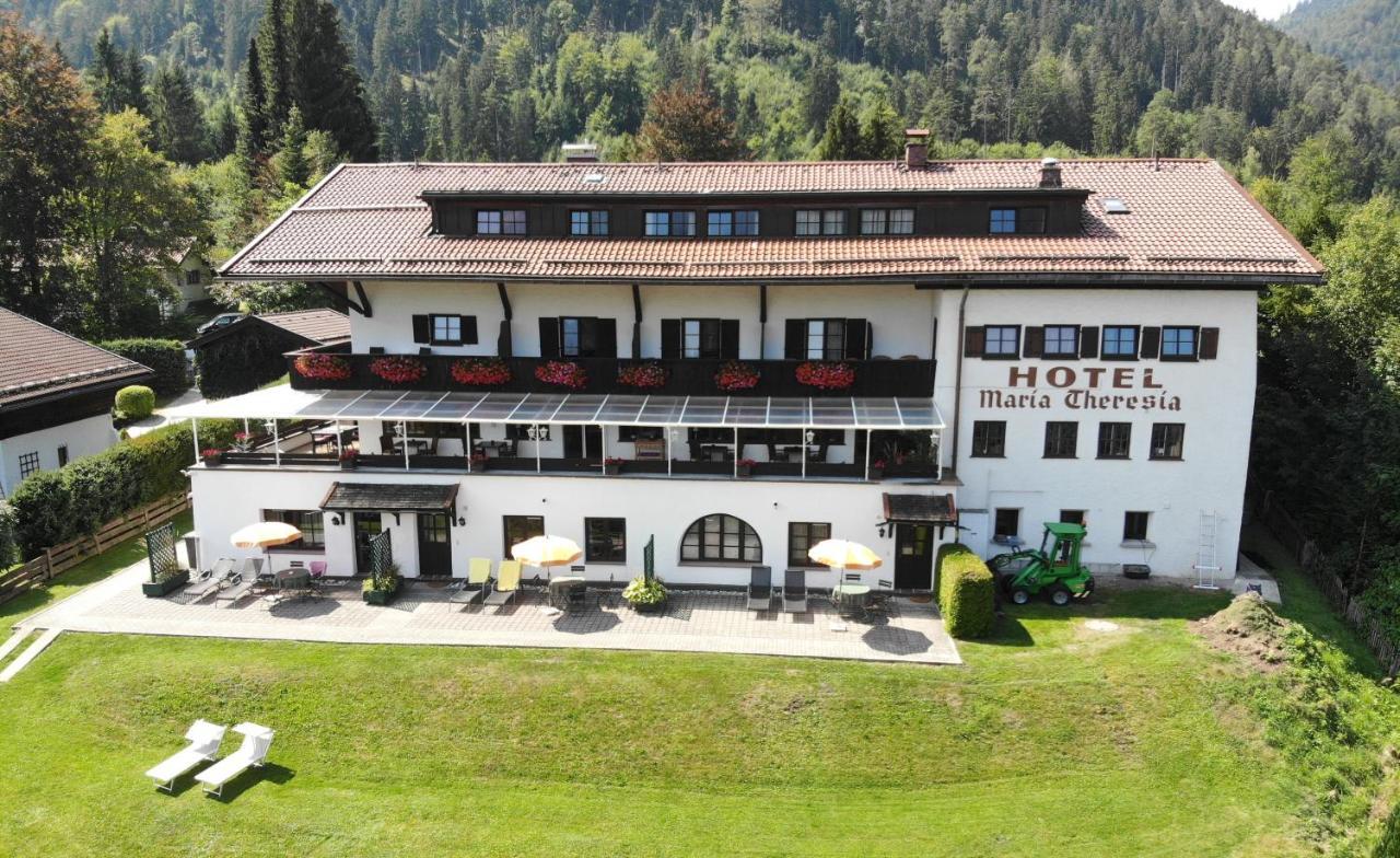 Gaestehaus Hotel Maria Theresia Шлирзе Экстерьер фото